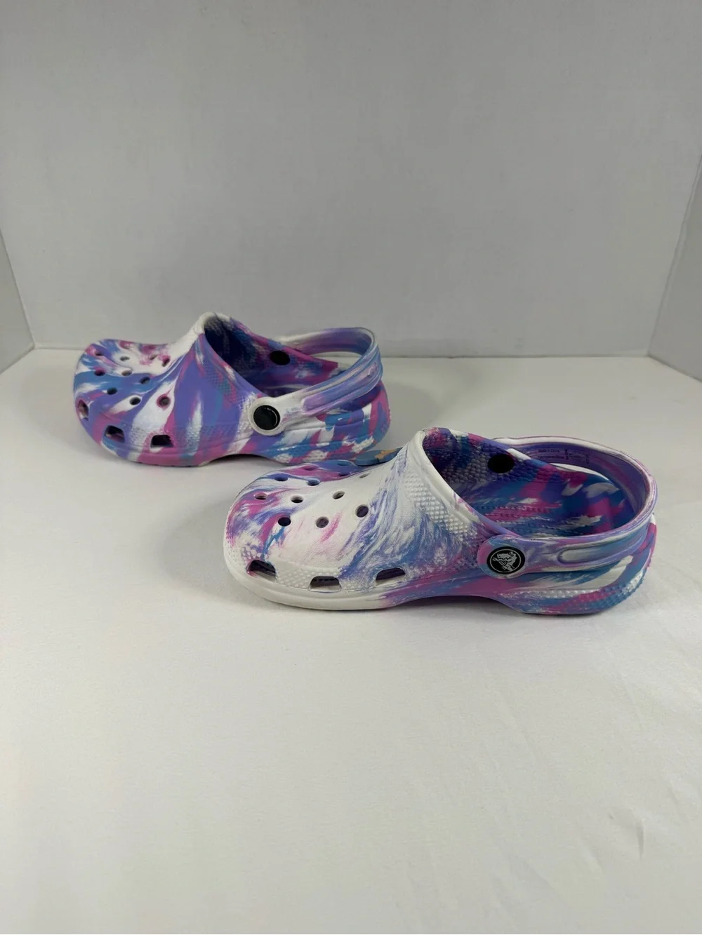 Toddler Girl's Size J1 Pink Purple Blue Tie Dye Crocs